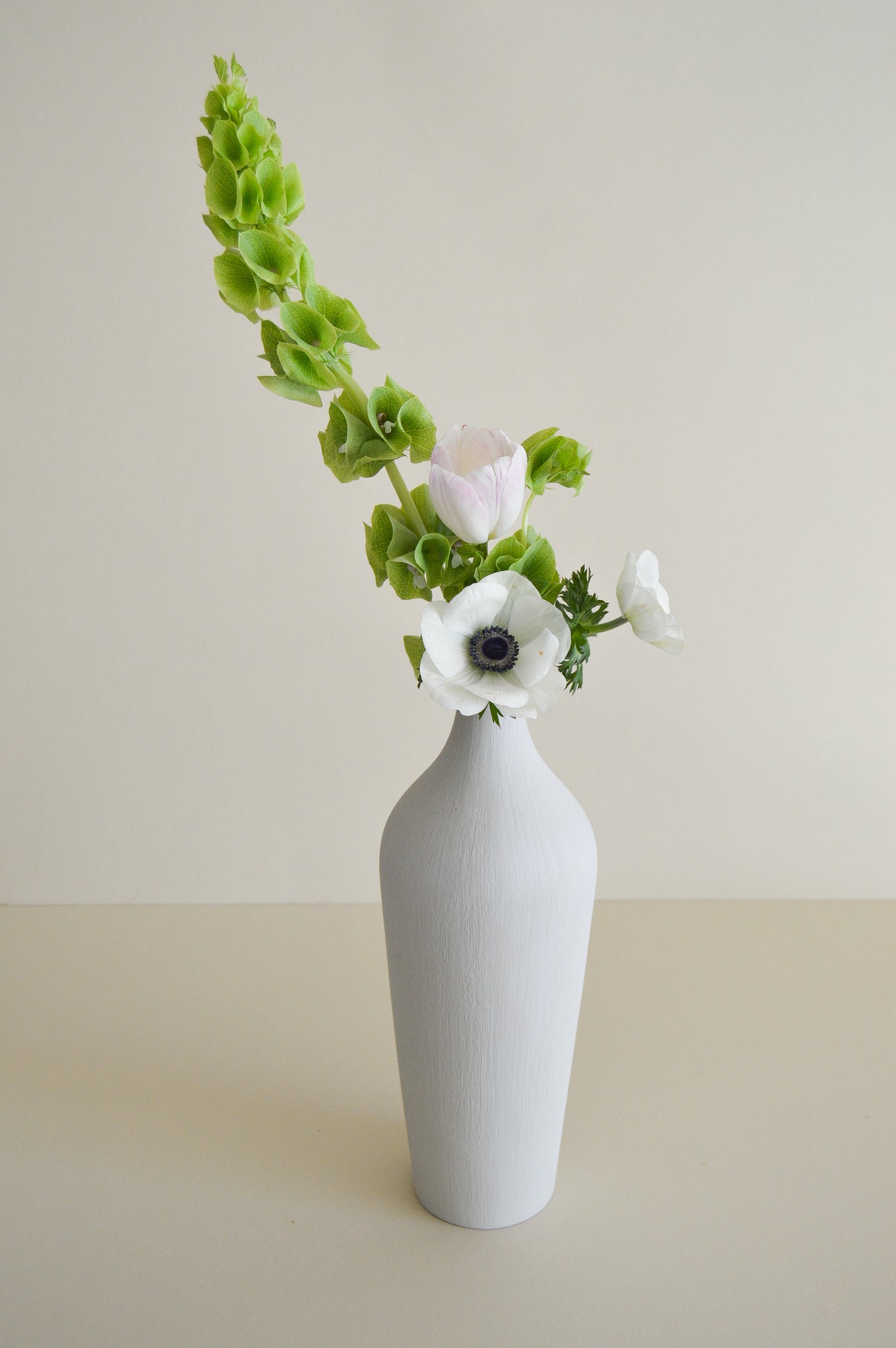 Silo Vase + Blooms