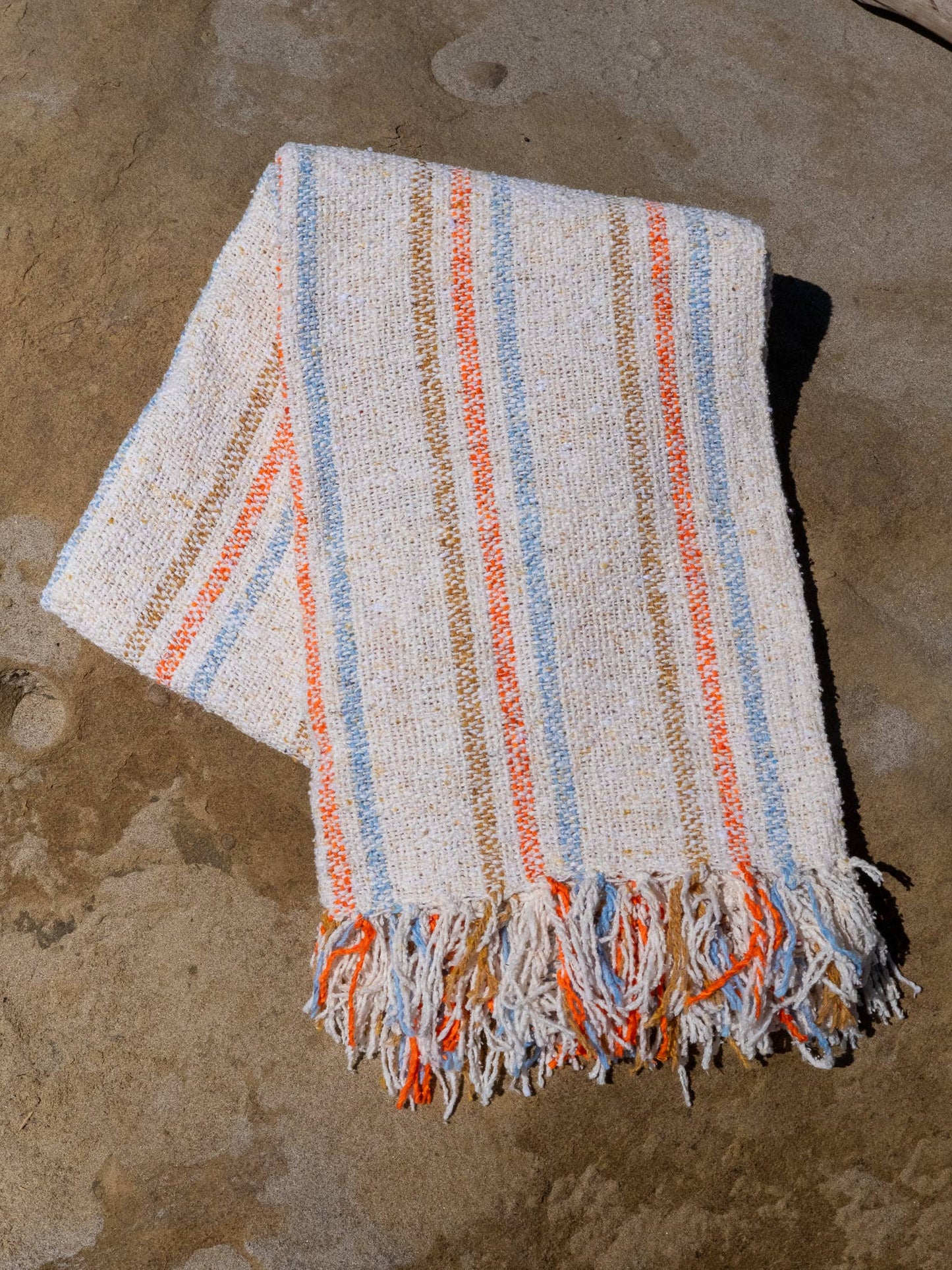 Dreamland - SUSTAINABLE RECYCLED THROW BLANKET