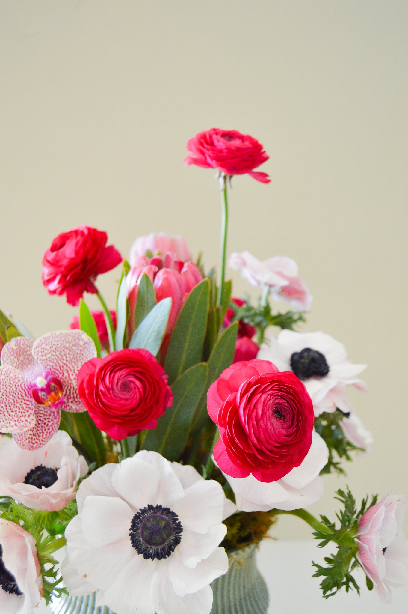 Quinn Vase + Blooms